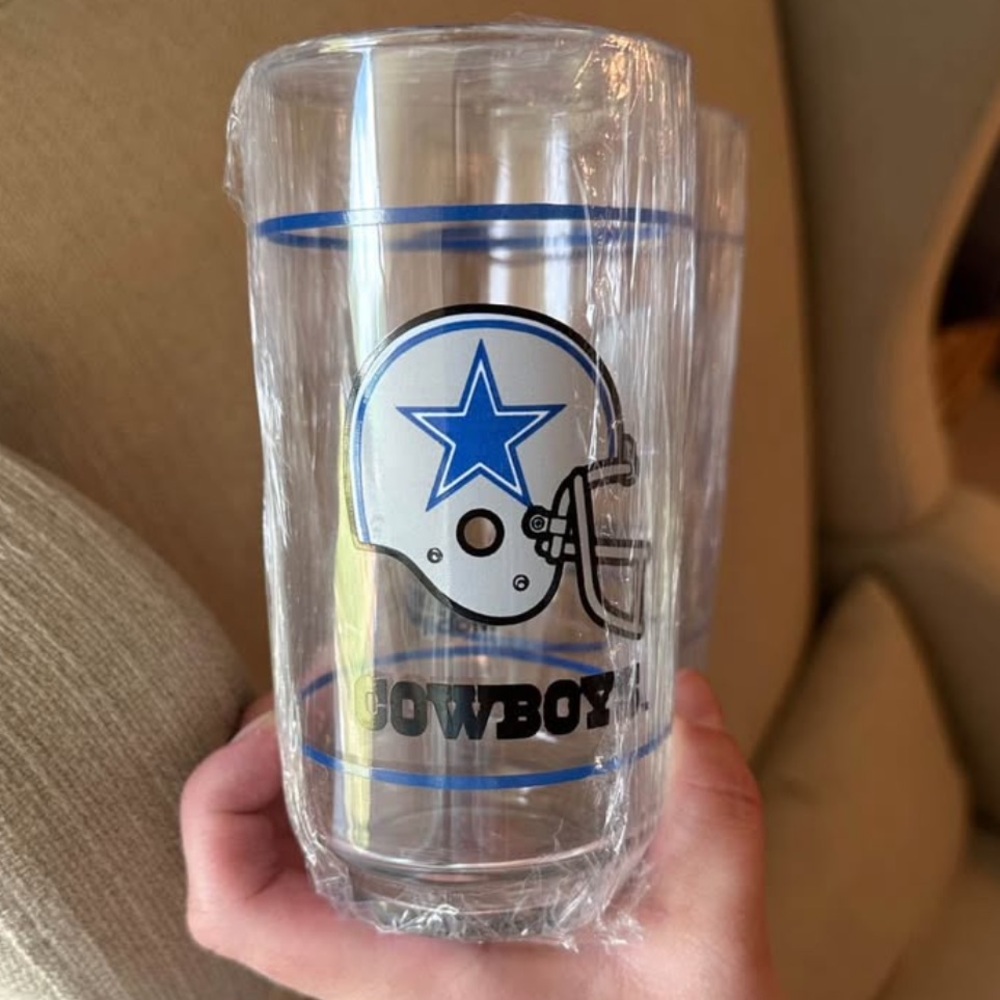 Dallas Cowboys Mobil NFL Helmet Design Collectable  set of 6, 12 oz glasses